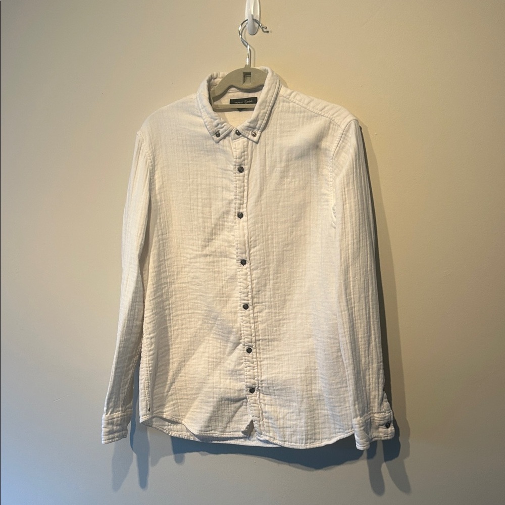 Treasure & Bond White Woven Cotton Button Down Shirt